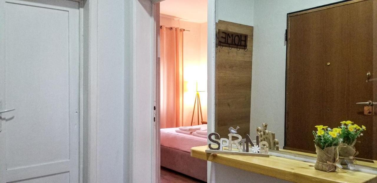 Spacious And Cozy Apartment - Ajia Apartment Tirana Exterior foto