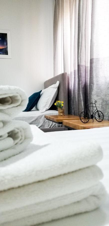 Spacious And Cozy Apartment - Ajia Apartment Tirana Exterior foto