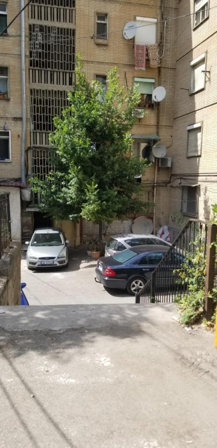 Spacious And Cozy Apartment - Ajia Apartment Tirana Exterior foto